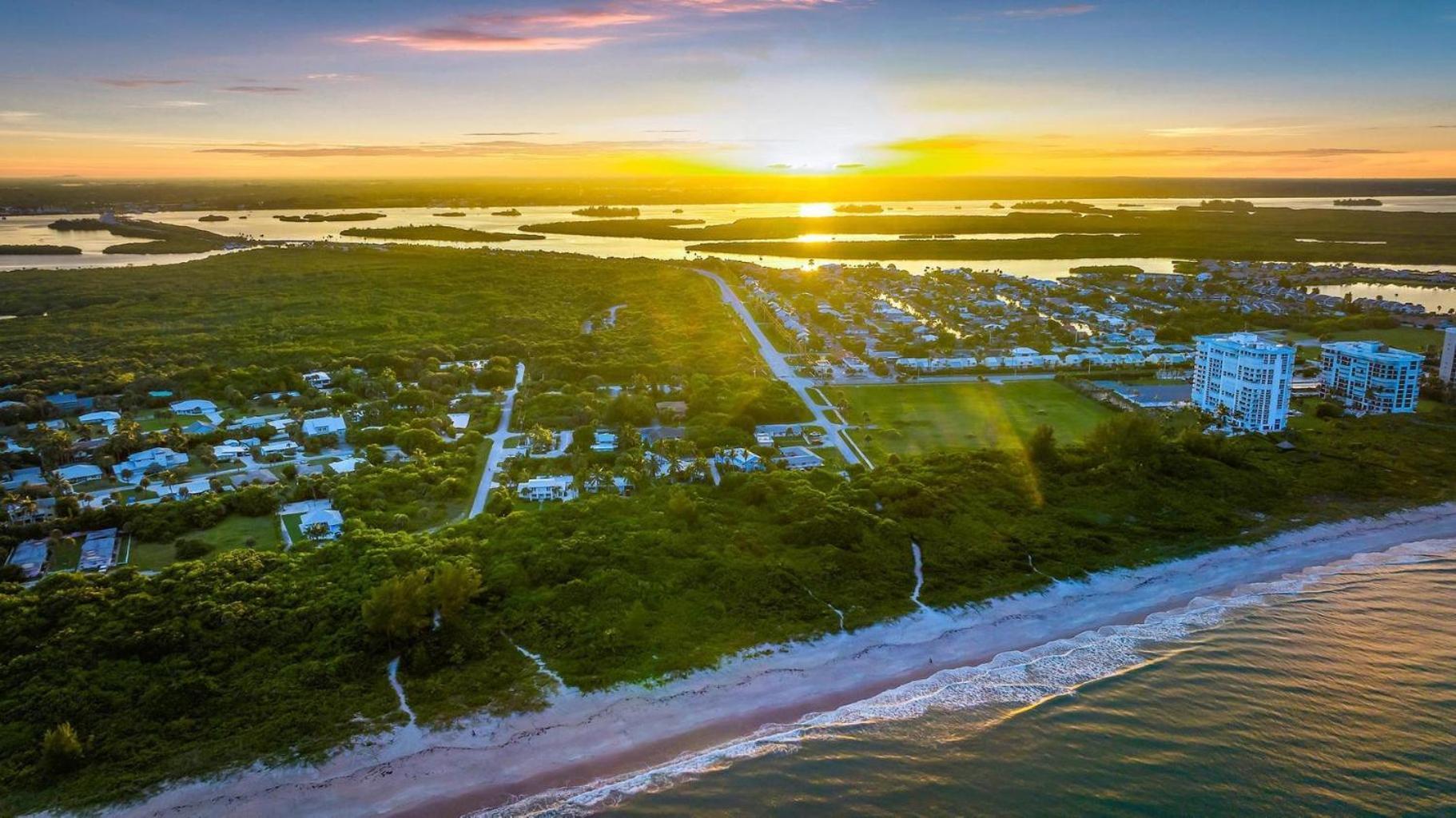 Fort Pierce - 2Bd,2Ba Tropical Surfside Retreat المظهر الخارجي الصورة